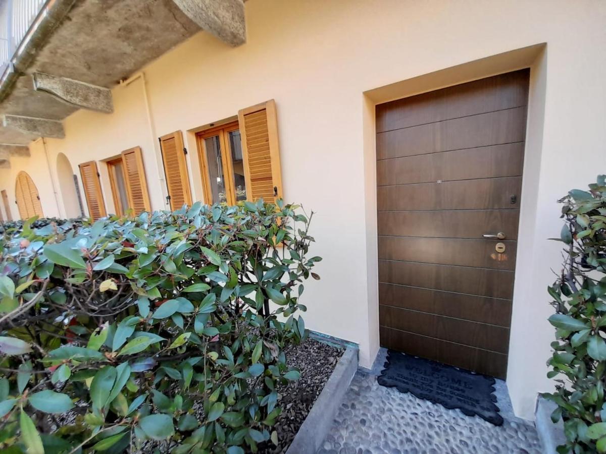 Marco Apartment - Holiday Apartment Luino Bagian luar foto
