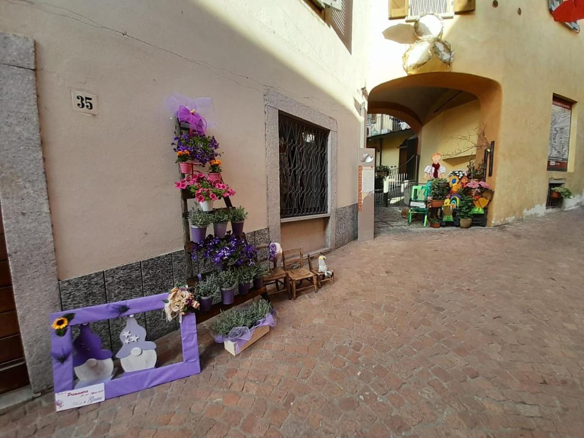 Marco Apartment - Holiday Apartment Luino Bagian luar foto