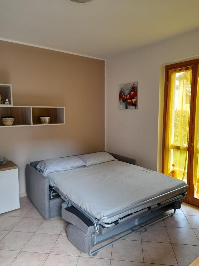 Marco Apartment - Holiday Apartment Luino Bagian luar foto