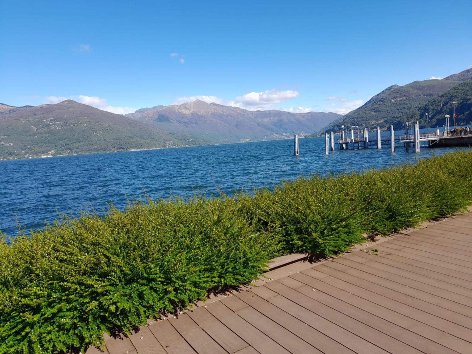 Marco Apartment - Holiday Apartment Luino Bagian luar foto